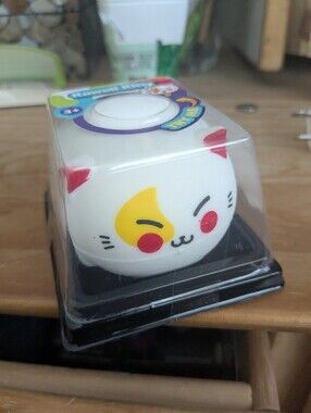 Kawaii Winking Cat Desk Toy - White with Yellow & Red Accents